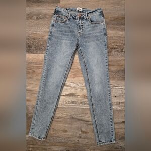 Suzi Mid Rise Skinny Jeans by Herizon